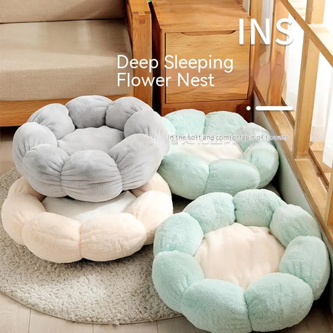 Plush Round Flower Shape Doghouse for Pets